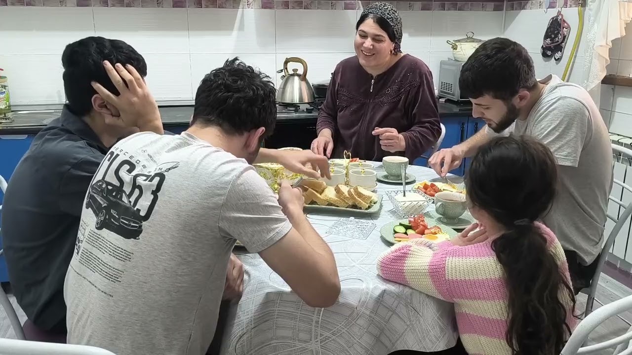 Готовлю завтрак семье❤️