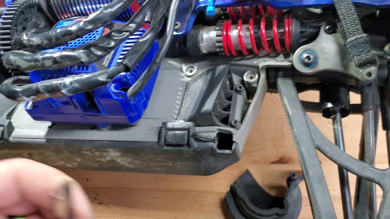 E Revo 2.0 spur gear swap quick instruction.