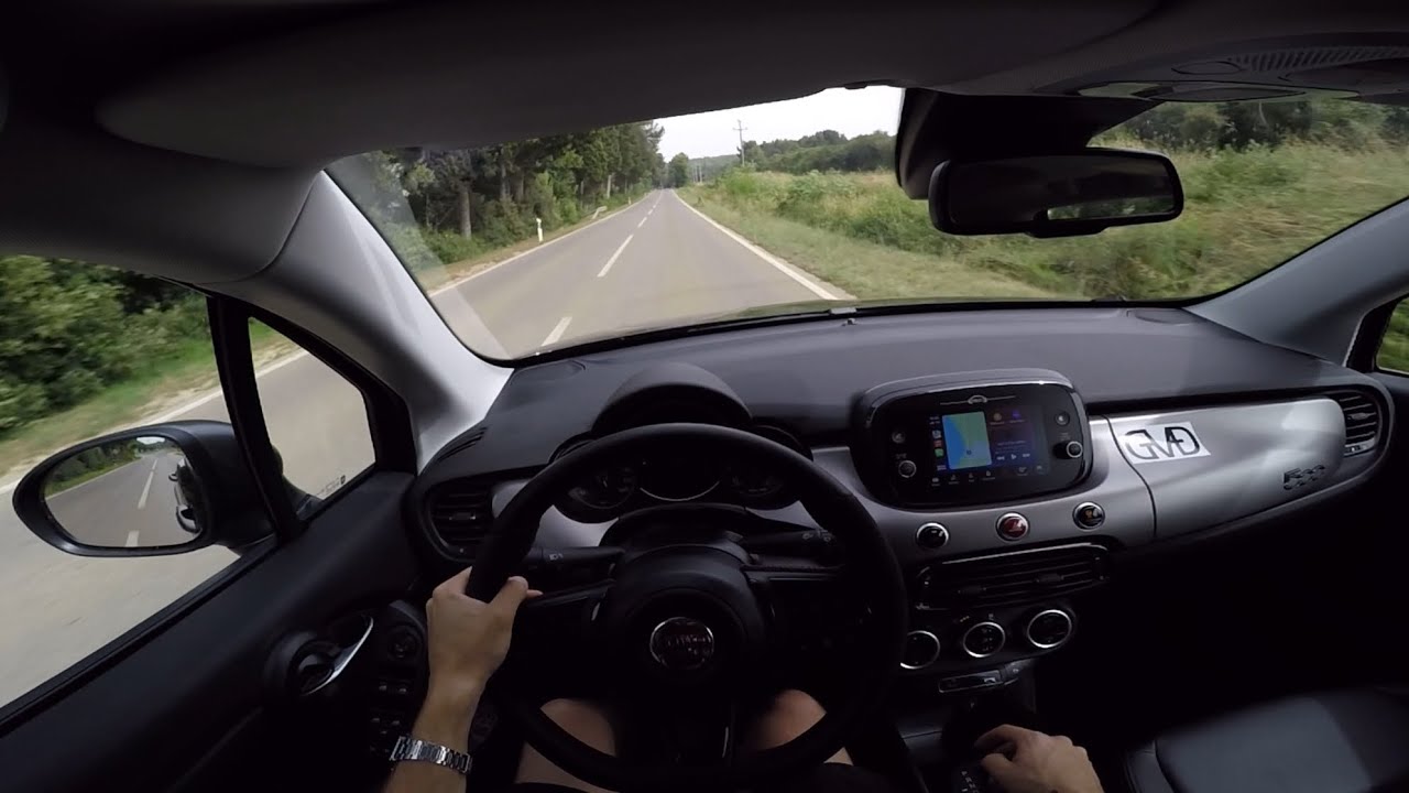 Ausfahrt im 2023 Fiat 500X 1.5 GSE HYBRID mit 130 PS - POV / Fahrerperspektive