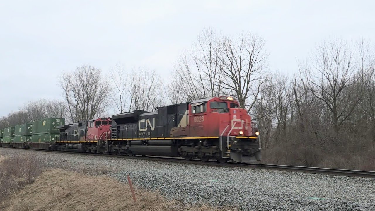 Canadian National  -  Westbound Stack Train    21 Feb 26