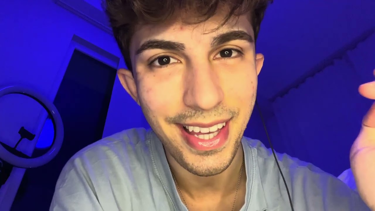 odada gizlice asmr yapıyorum