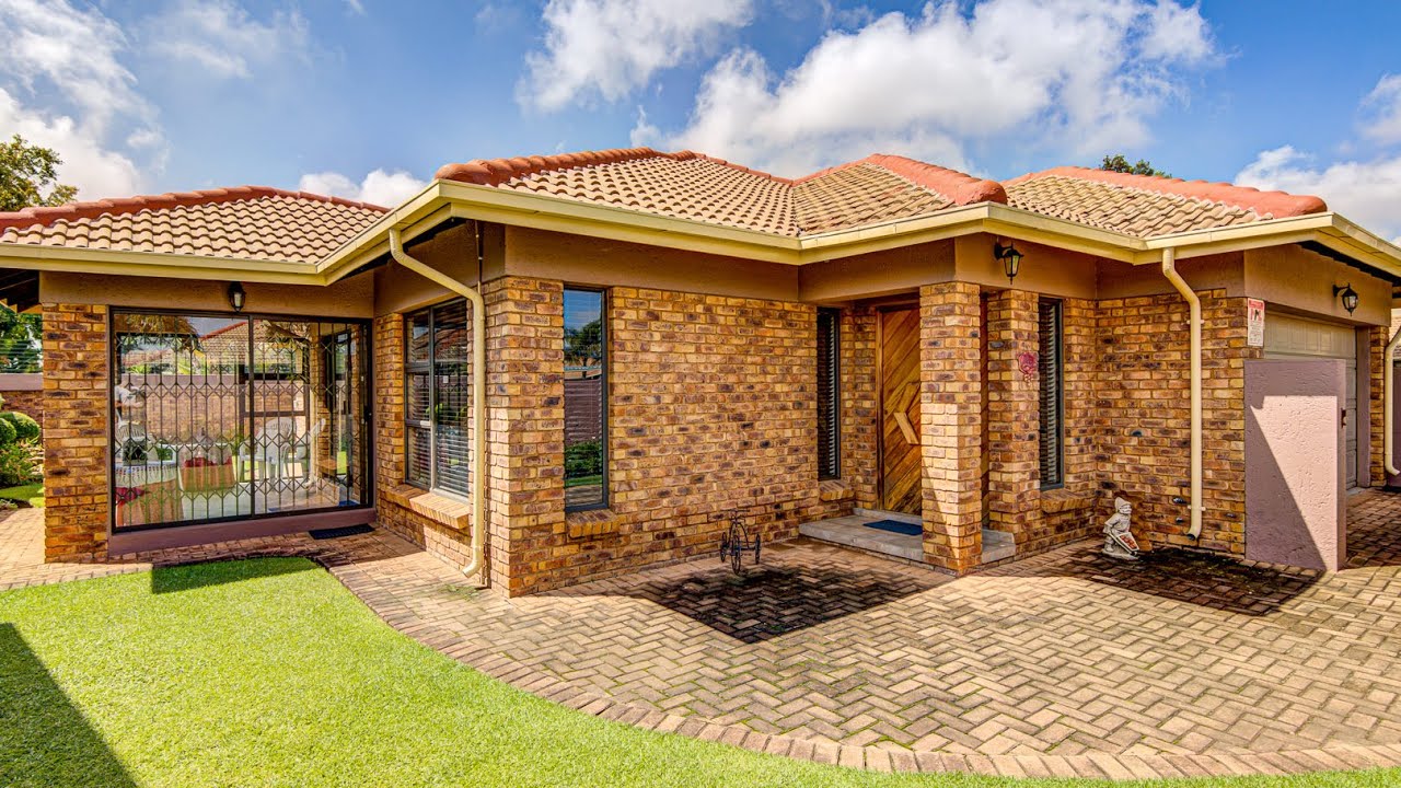 Facebrick cluster home in Terenure
