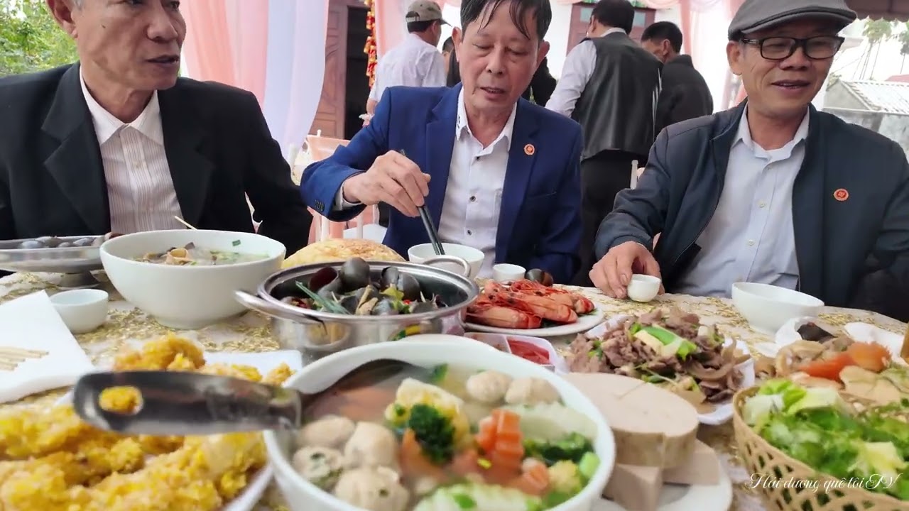 P2 _ Tiệc chiêu  đãi - Hội nghị tổng kết họ TẠ TP Hải Phòng tại từ đường họ TẠ Thượng Đỗ - Lai Khê 