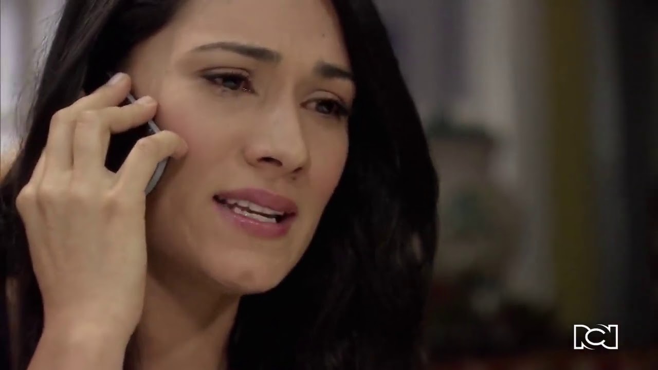 Rosa María decide separarse de Alex | Allá te espero