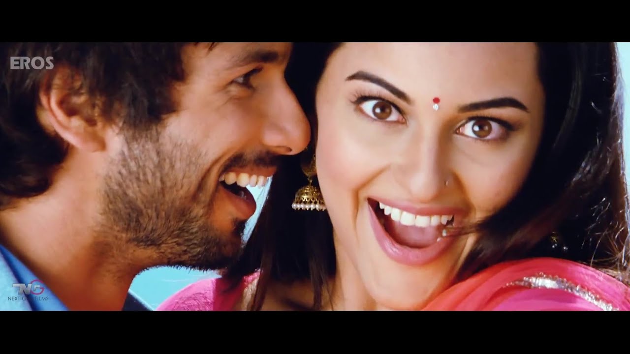 R... Rajkumar (2013)/Saree Ke Fall Sa/Pritam/Mayur Puri/Antara Mitra, Nakash Aziz