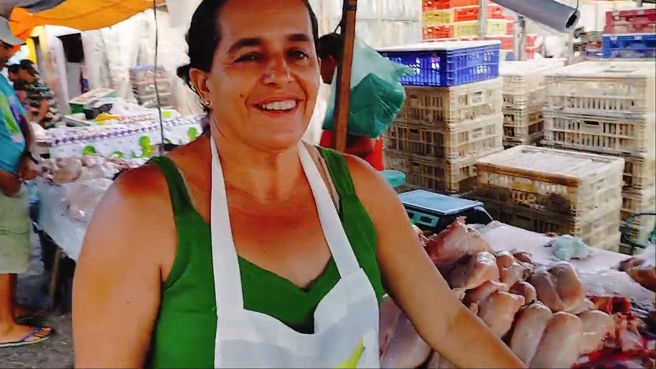 Conversando com os# amigos na feira# livre de #Cajueiro# Alagoas. 