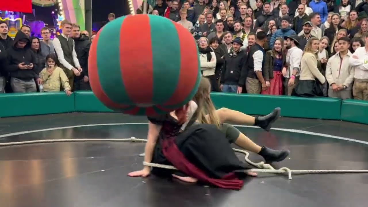 MUST SEE! 😍 CRAZY DEVIL'S WHEEL - TEUFELSRAD | OKTOBERFEST MUNICH 2025