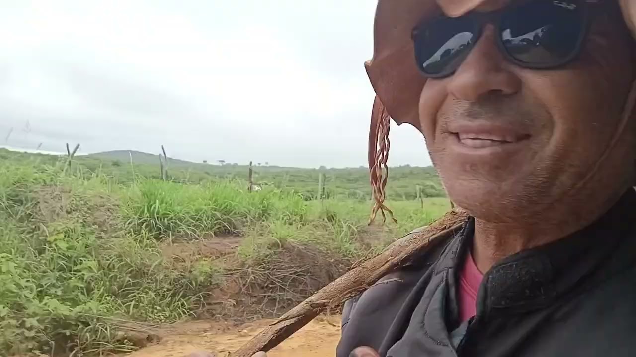 Fazendo uma caminhada na fazenda manga velha juntinho do povoado de Roseira municí conquista Bahia