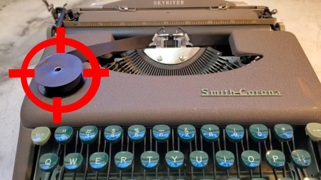 Ремонт шпинделя катушки с лентой для пишущей машинки Smith Corona Skywriter 1950 года. Застрял ре...
