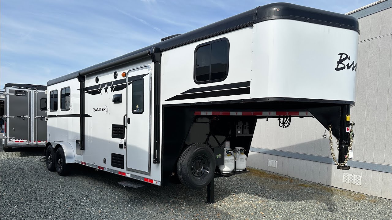 2026 Bison Ranger 7208 Living quarters 2 horse 8’ short wall rated at 9995 GVWR for class C license