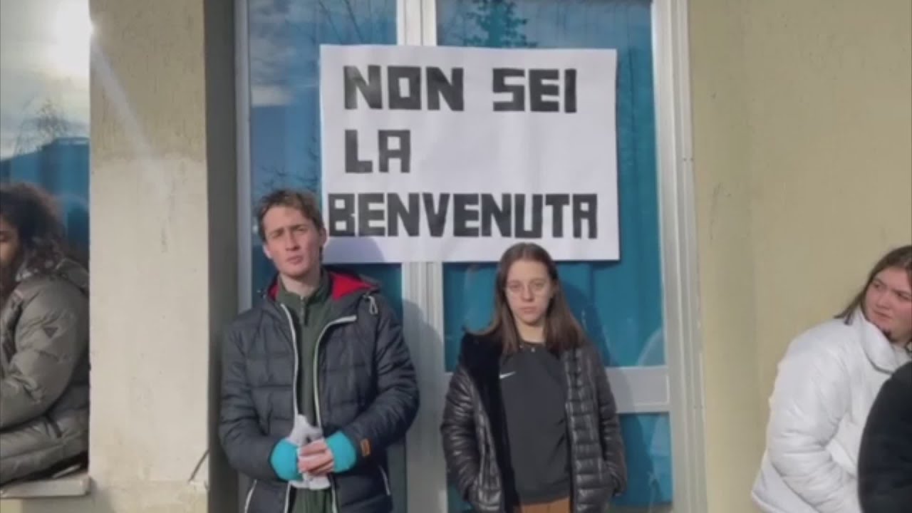 La protesta degli alunni del Camaiti