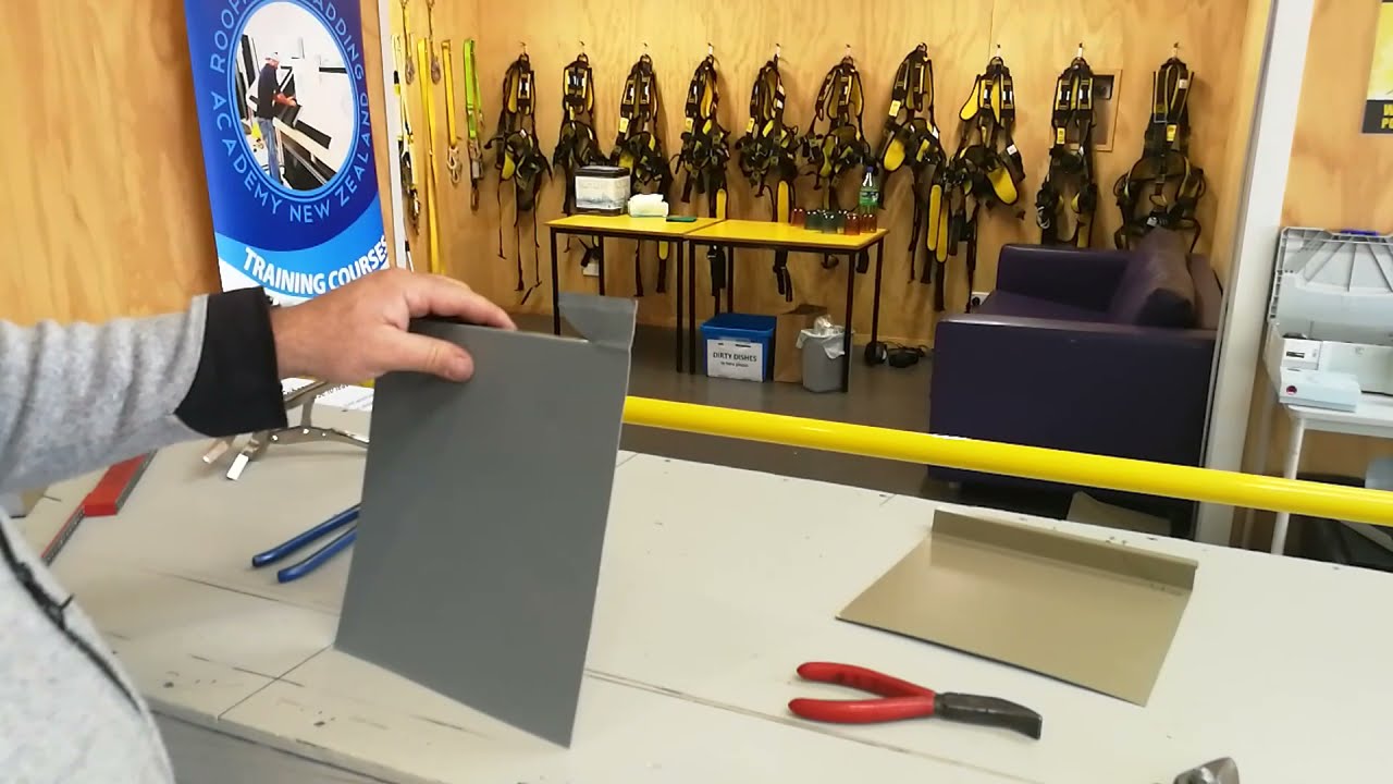 Fribesco Presents Handtools to Create a Round Standing Seam End