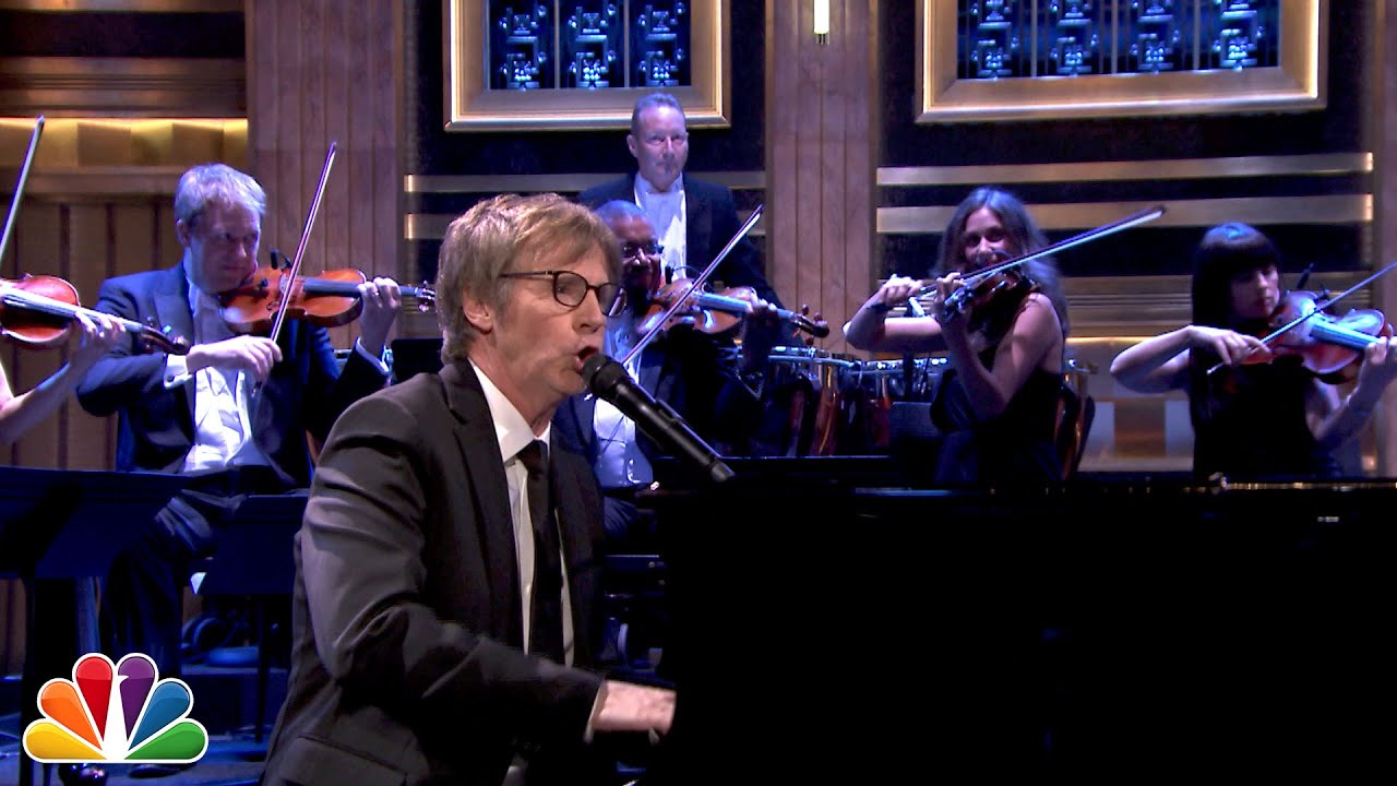 Dana Carvey Performs 