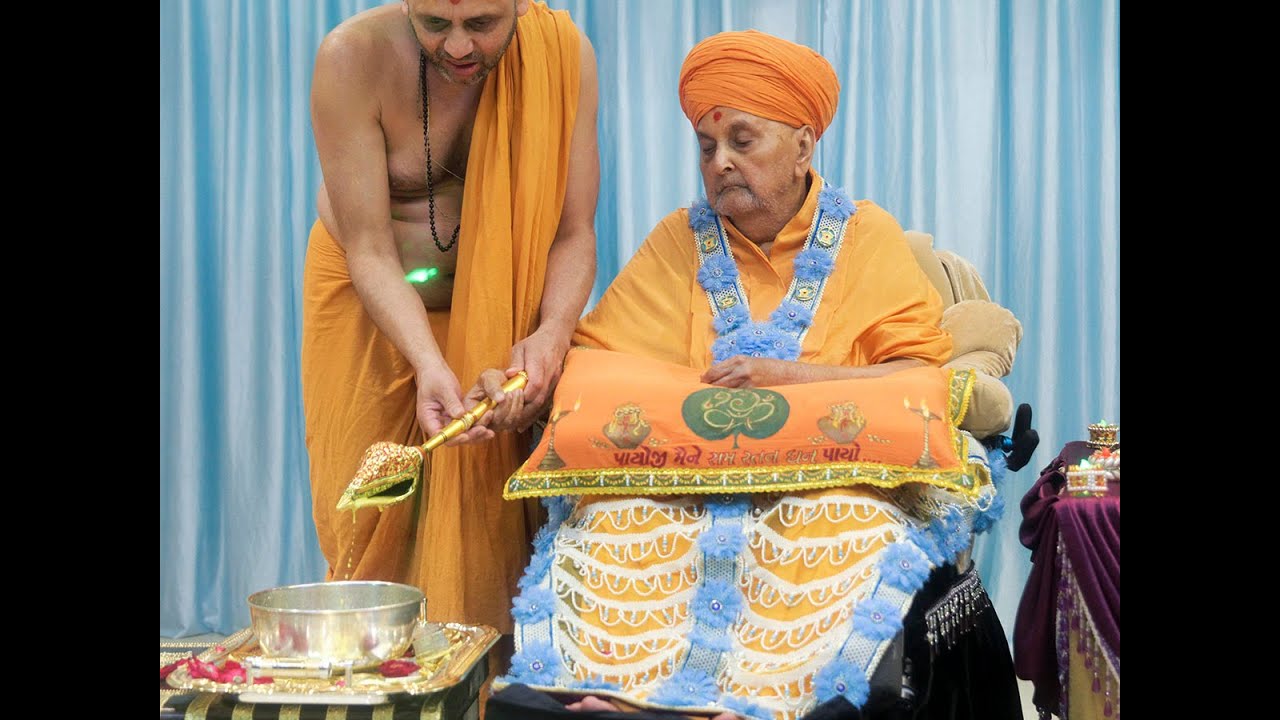 Guruhari Darshan 9 November 2015, Sarangpur, India