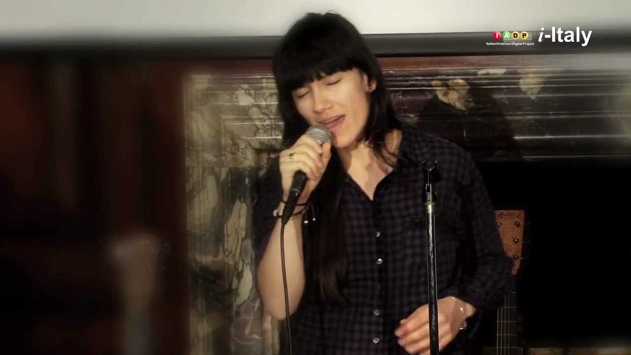 Interview with Elisa. Stepping into America: 
