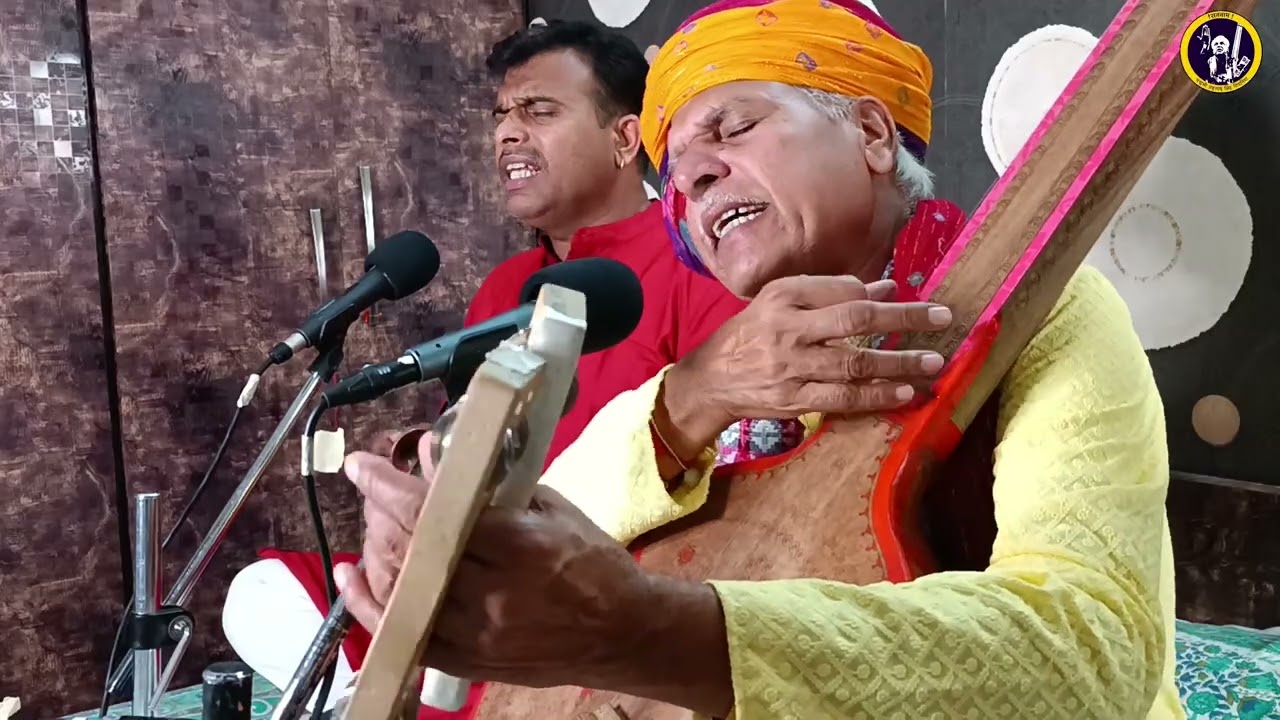 संतों पाणी में मीन पियासी || Santo paani Mein Meen Piyasi || Kabir Bhajan