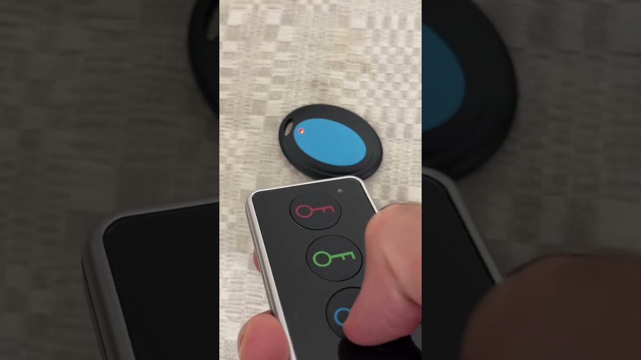 prodotti amazon fantastici ...🔑 Localizzatore di Chiavi Wireless: Mai Pi&ugrave; Oggetti Smarriti! 📍✨