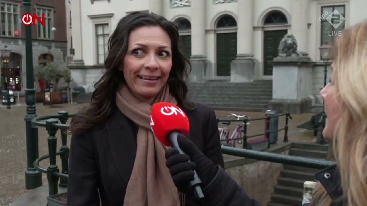 1000 euro vergoeding voor AZC???                     Hoe kijkt u aan tegen de keuze van de gemeente?