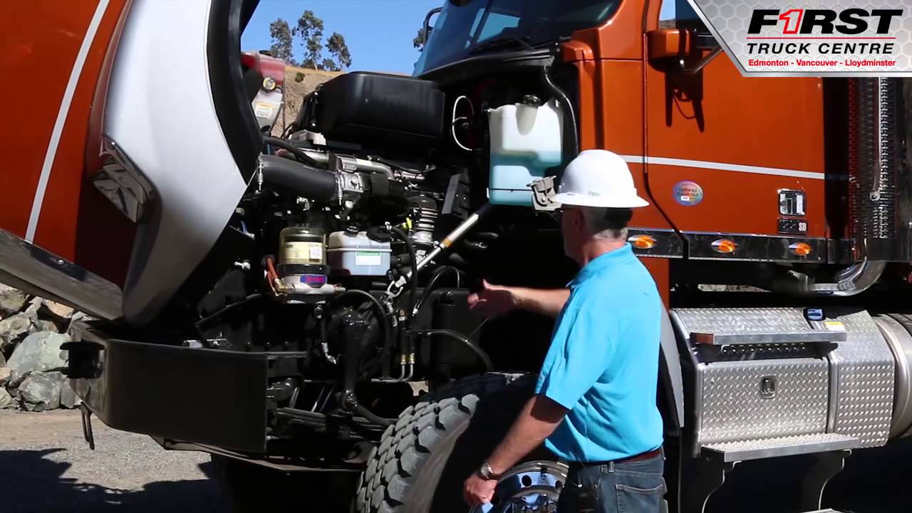Freightliner 122SD (Severe Duty) walk around