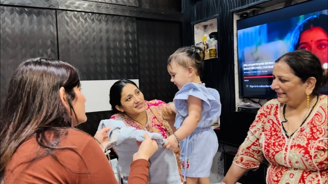 Hey everybody😍Yadvi This said💁🏼‍♀️￼Mummy Se Milne Aaye Massi💁🏼‍♀️@dhairyavi thakur ❤️🧿