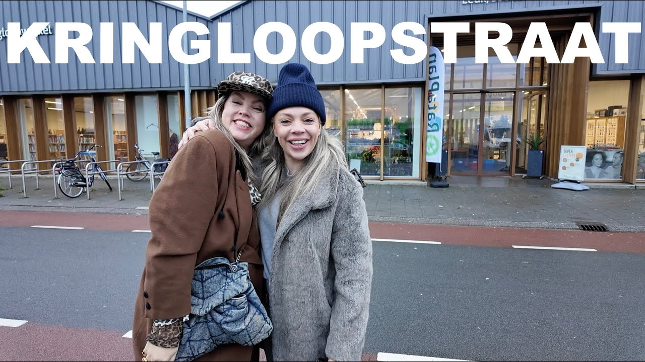 KERSTOUTFITS, BARREL LEG , twee vintage PANTALONS €24,-