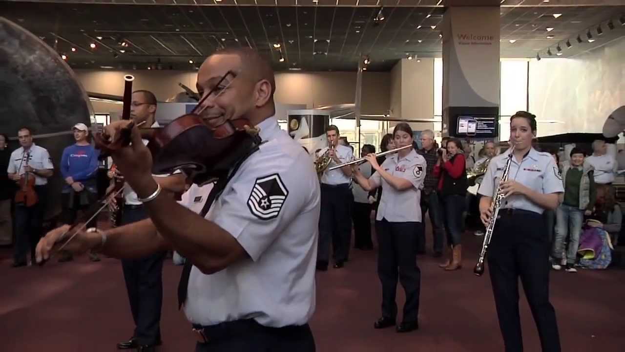The USAF Band Holiday Flash Mob at the National Air and Space Museum 2013