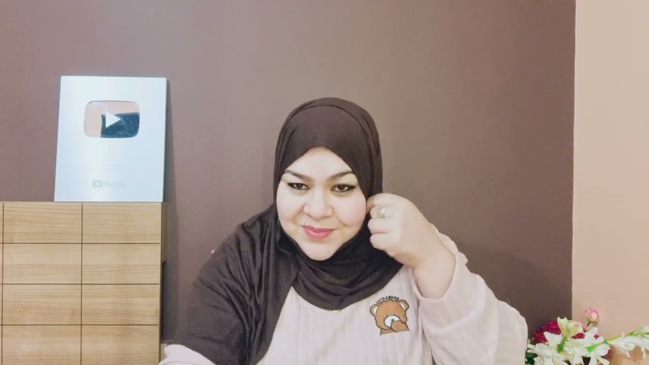 اخو ناديه  في ذمه الله انا لله وانا اليه راجعون تعازينا لامي يامنه 😭😭