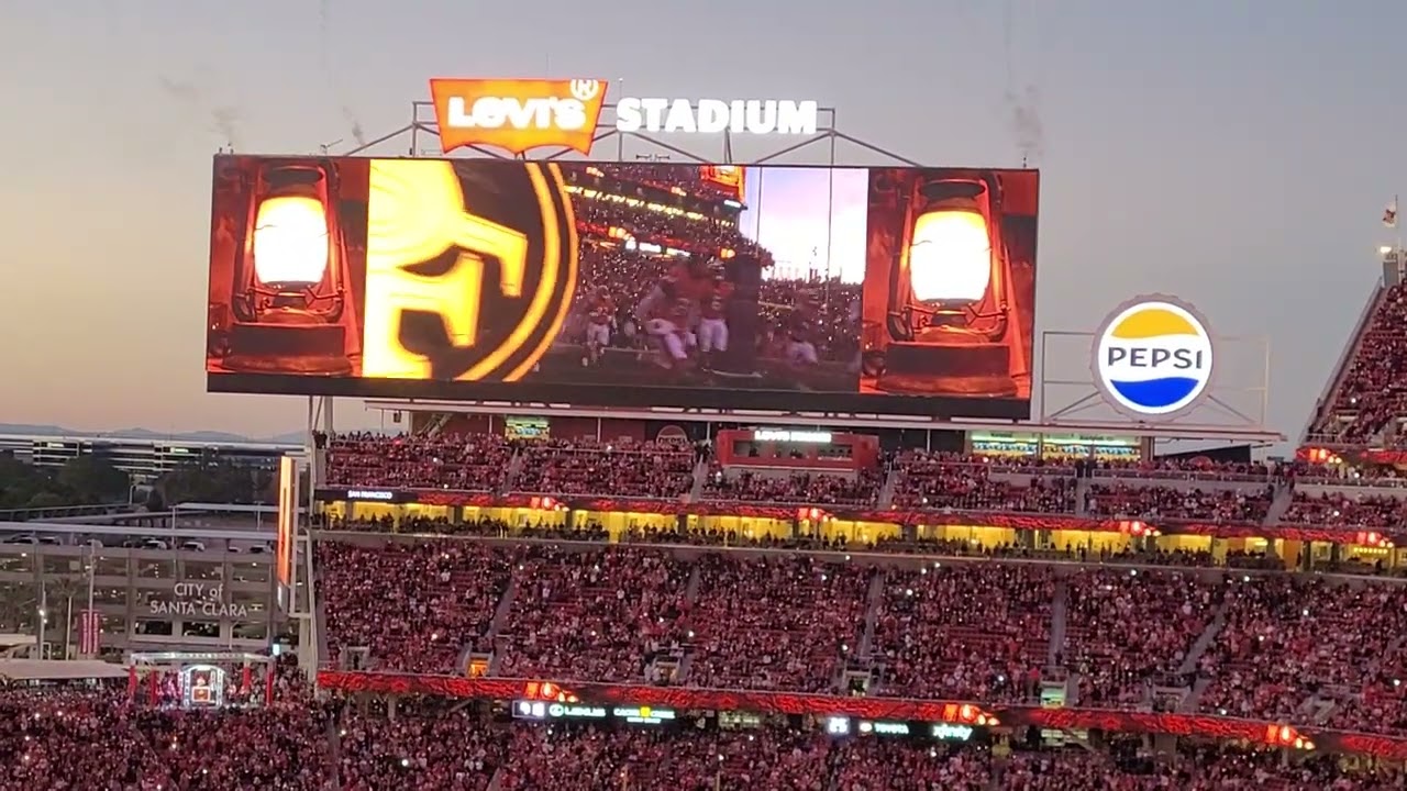 49ers Inside Stadium Hype Video + Player Introduction on SNF vs The Chicago Bears. 12/28/25. ❤️💛🏈🏟