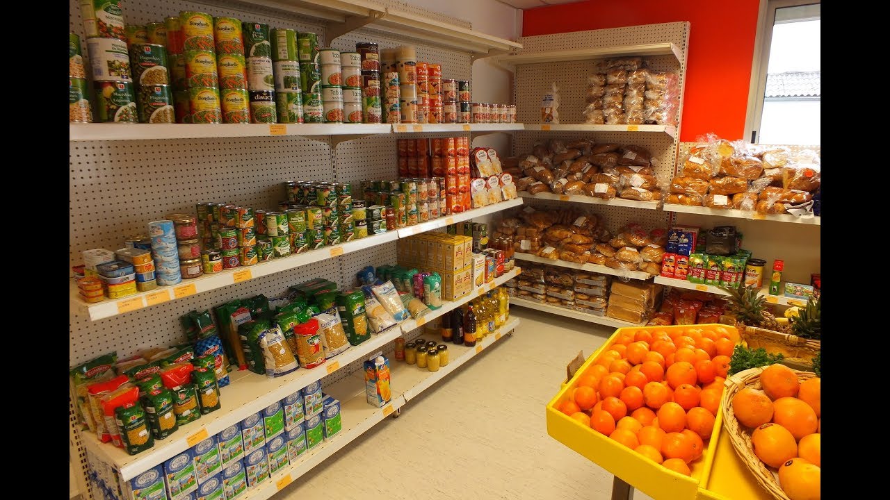 Un jour avec... l'épicerie sociale