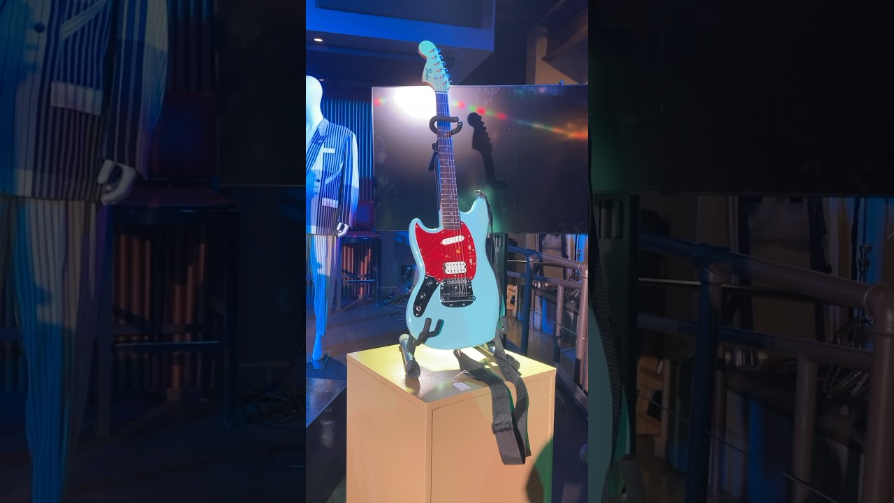 Kurt&rsquo;s sky stang 1 #nirvana #kurtcobain #guitar