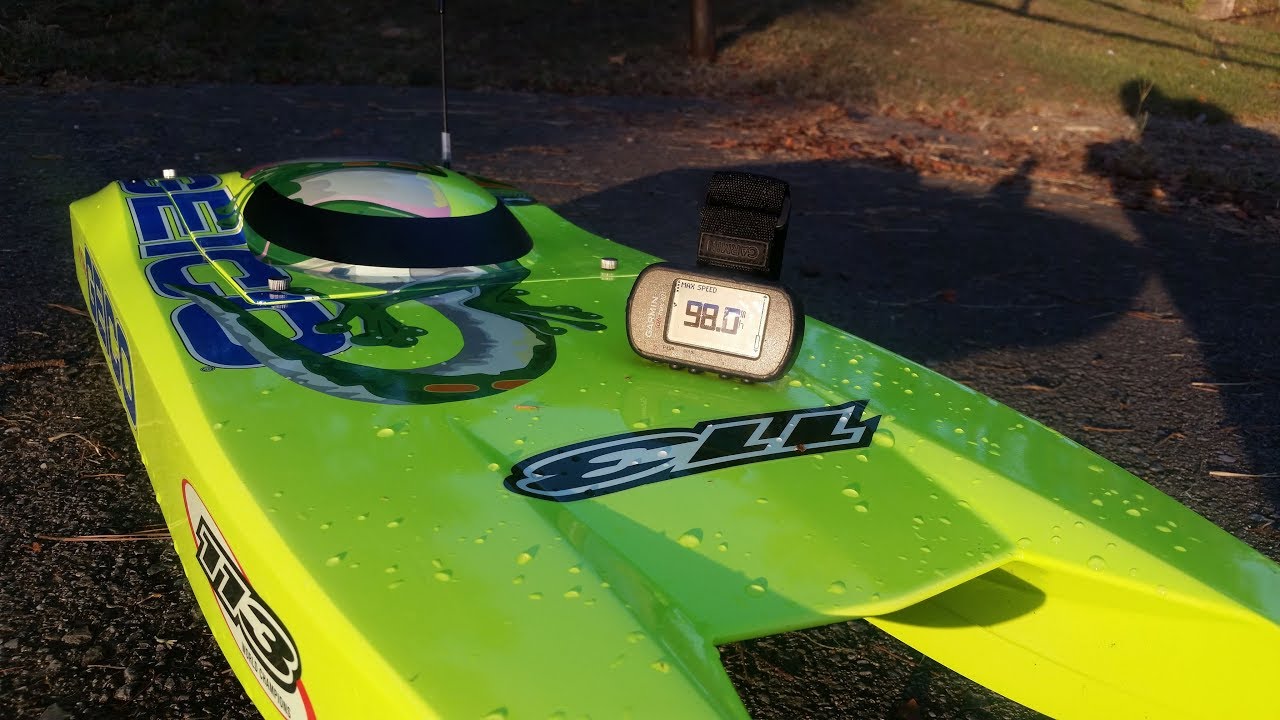 Miss Geico 36 Jammin' at 98mph ALL stock w/dasboata props!