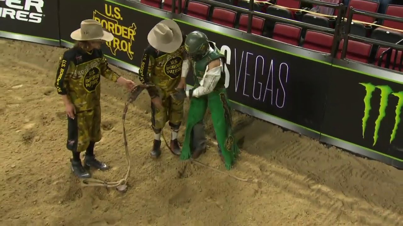 Daylon Swearingen Takes Bruiser To 8 & Pays The Price!