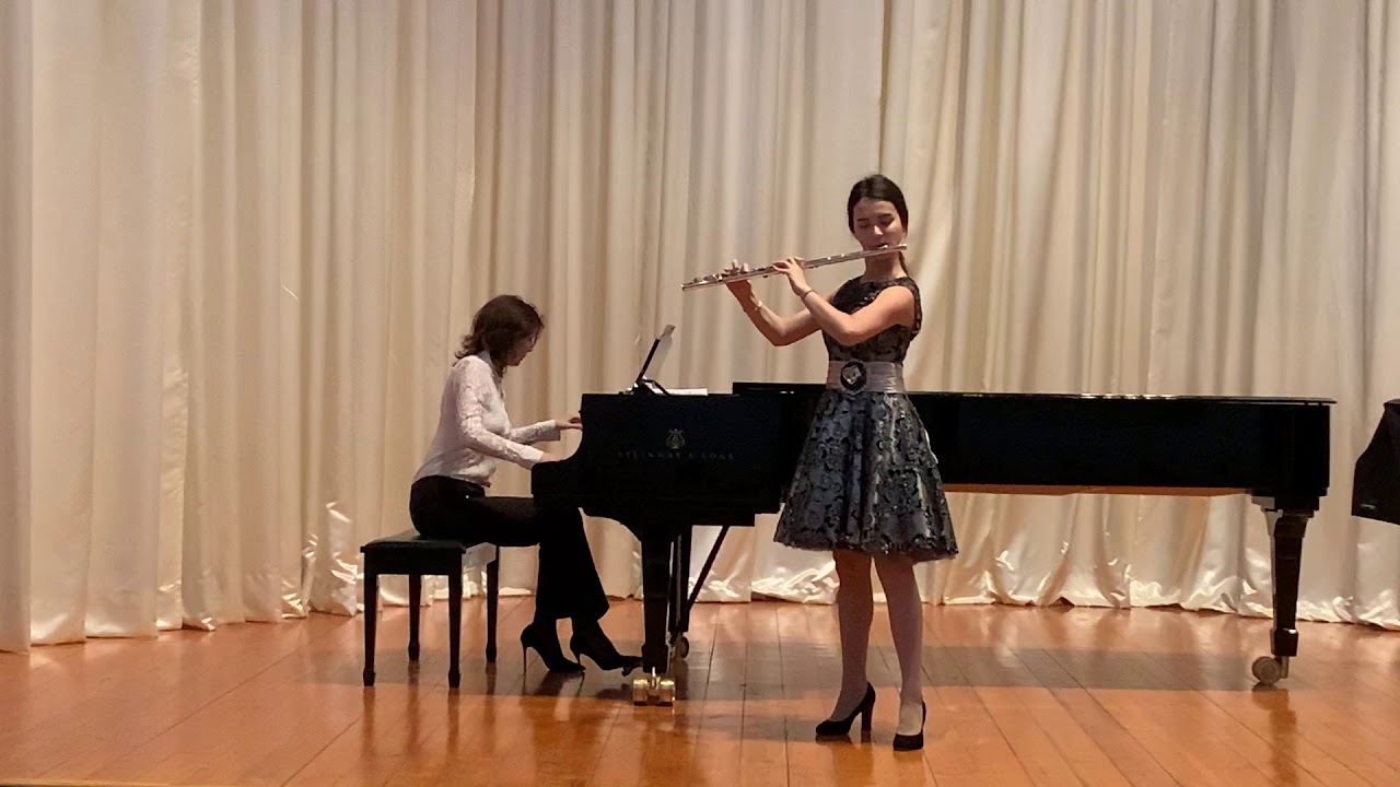Кумарова Рахиля, 18 лет. 1 тур. Студентка 4 курса колледжа КазНУИ. г.Нур-Султан