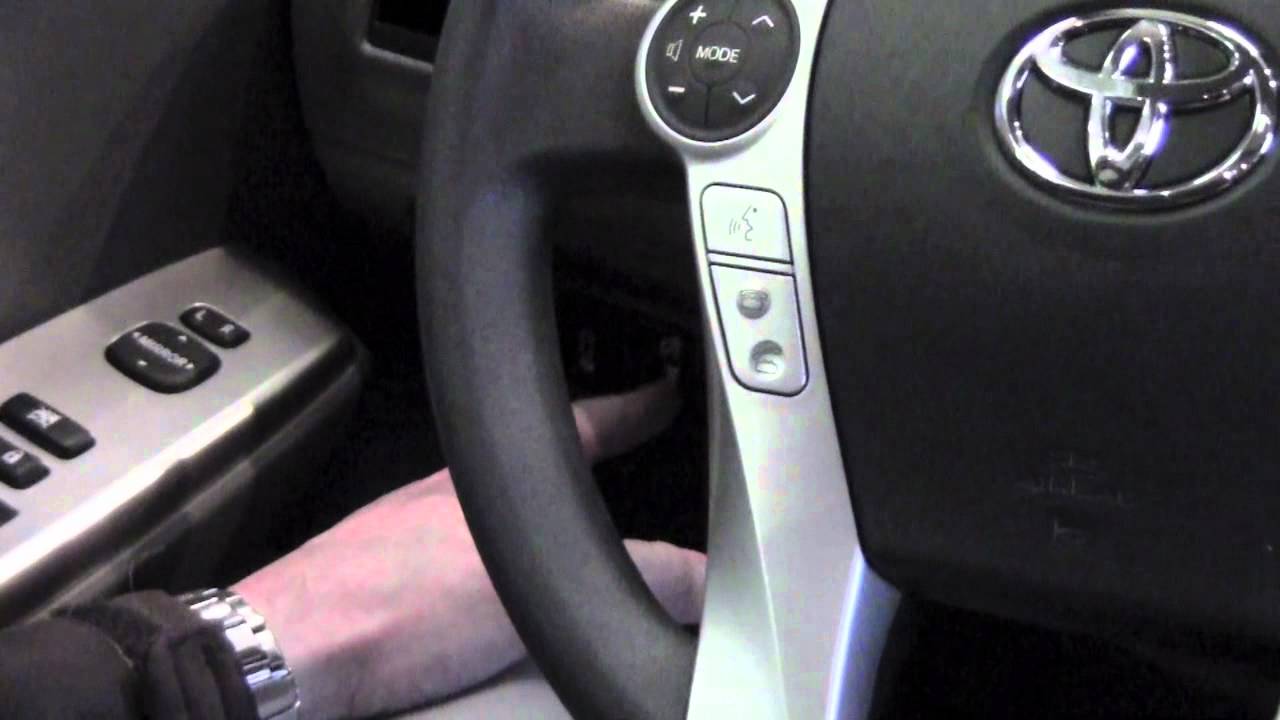 2012 | Toyota | Prius V | Регулятор яркости подсветки приборной панели | Инструкция от Toyota Cit...