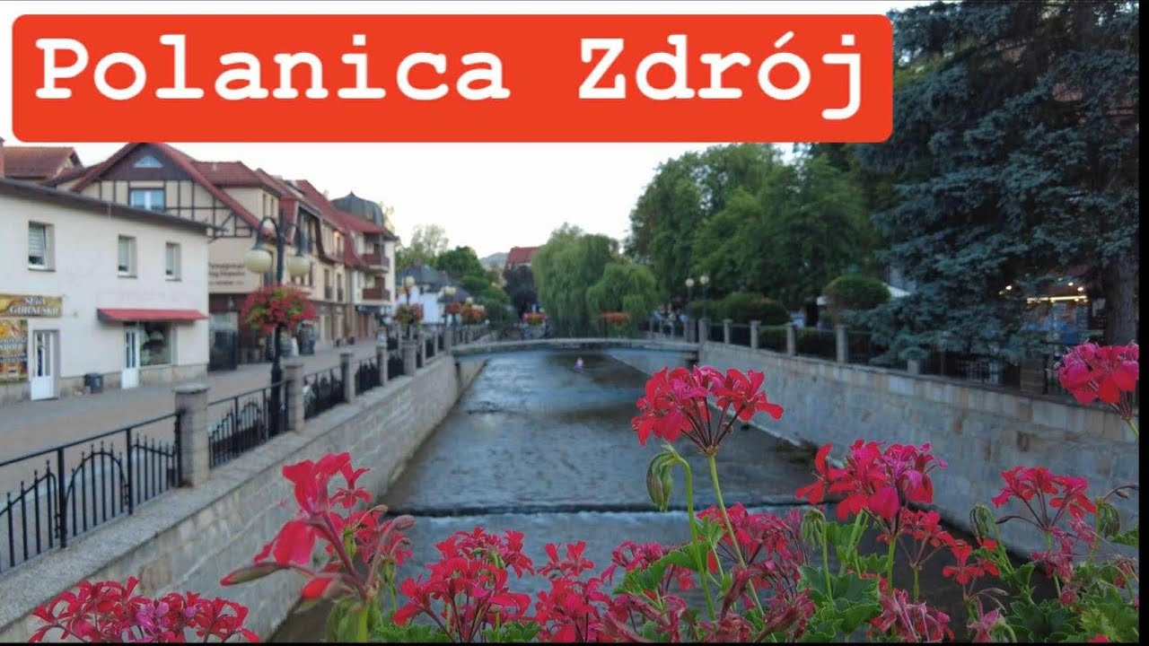 Polanica-Zdrój  🇵🇱  Spacer po deptaku 🌳🌞 Uzdrowiskowy klimat i letni relaks! 🚶‍♀️🍦 4K