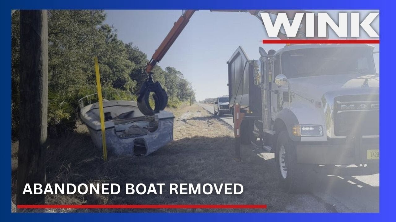 Abandoned boat in Lehigh Acres removed by Solid Waste