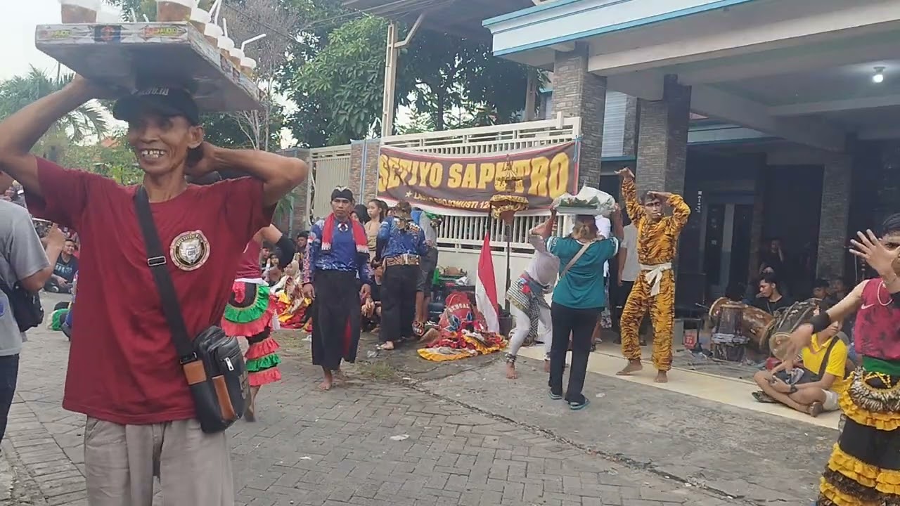 SOLAH NDADI KEWAN ALAS - SETIYO SAPUTRO -  DESA MULUNG DRIYOREJO