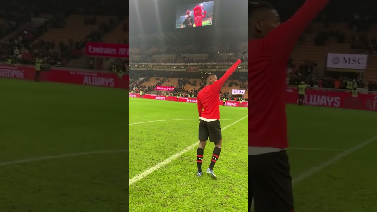 Le&atilde;o at the Curva Sud end | #shorts