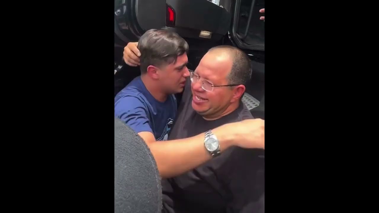 Natanzinho Lima se emociona ao ser recebido por multidão em Itabaiana