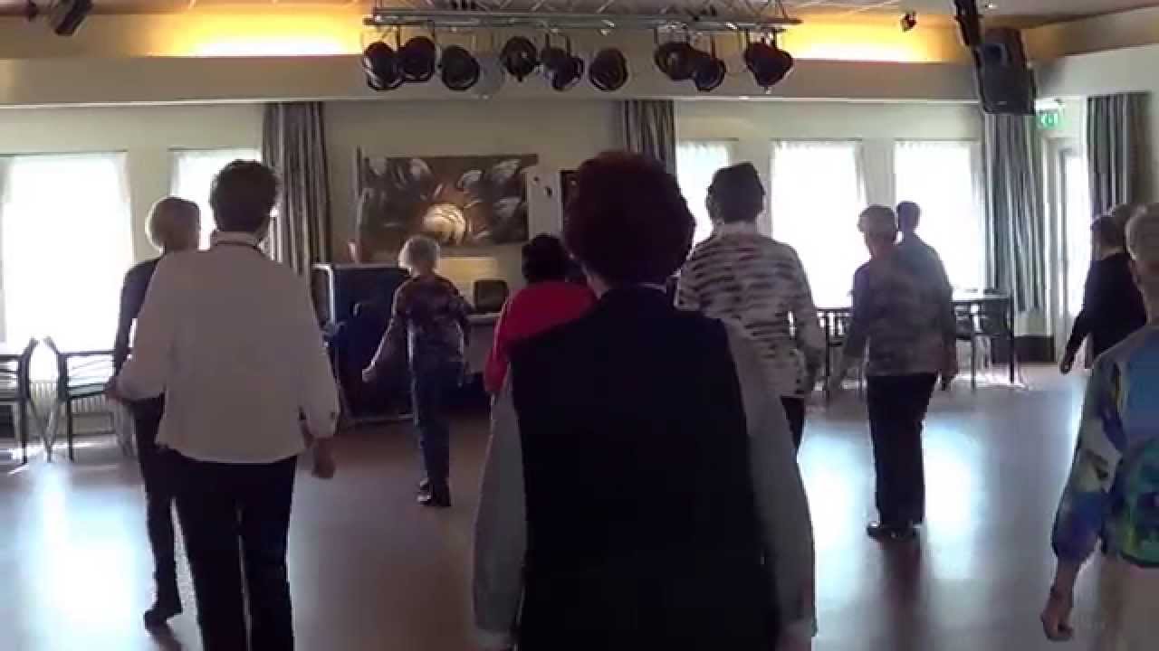 MY PRETTY BELINDA Line Dance VIKKI MORRIS