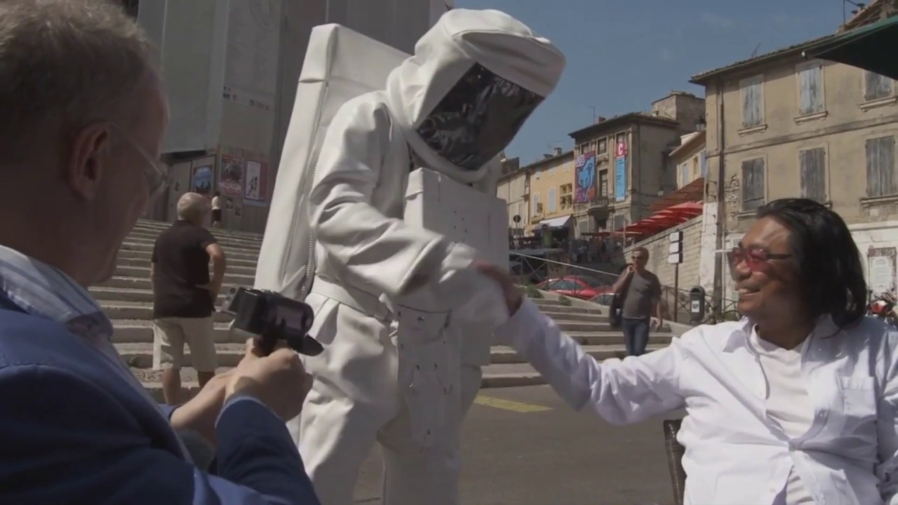 To the Moon via the Beach - Rirkrit Tiravanija: 'The Big Bang'