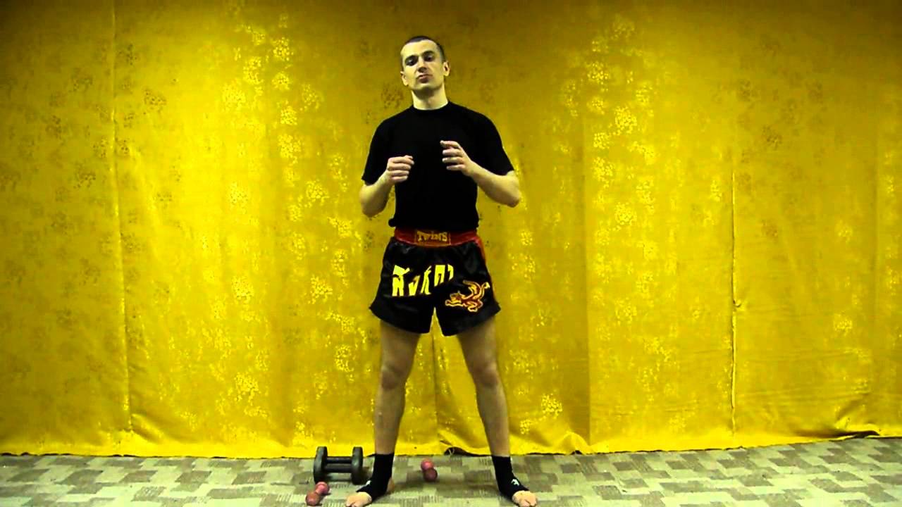 Тайский бокс Тренировки - Как увеличить силу удара? (Работа с гантелями)