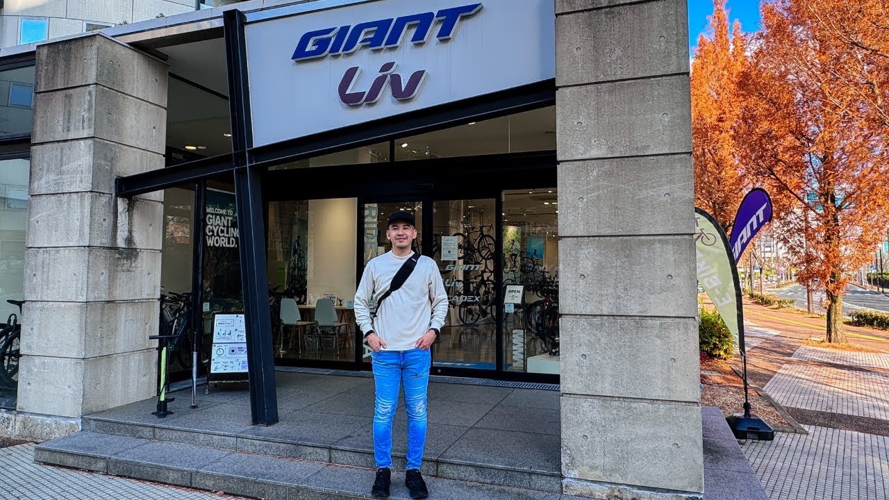 TINGIN TAYO NG BIKES SA GIANT LIV STORE FUKUOKA JAPAN