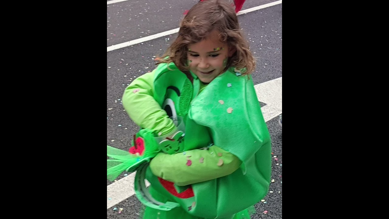 Desfile del carnaval de Oviedo 2025🎭🥁🕺💃