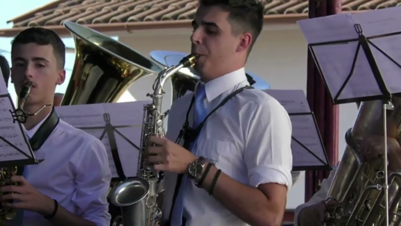 La Banda de la Fiesta - Banda Marcial de Tarouquela e Municipal de Cinfães