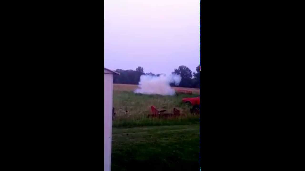 1lb of tannerite vs. hay bale