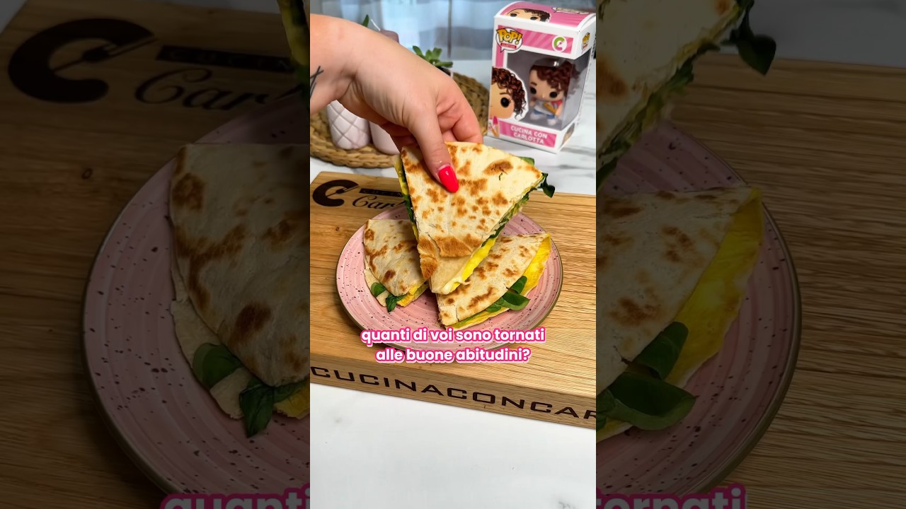 PRANZO in 10 minuti ✨👇Lunch ready in 10 minutes #piadina #zerosbatti