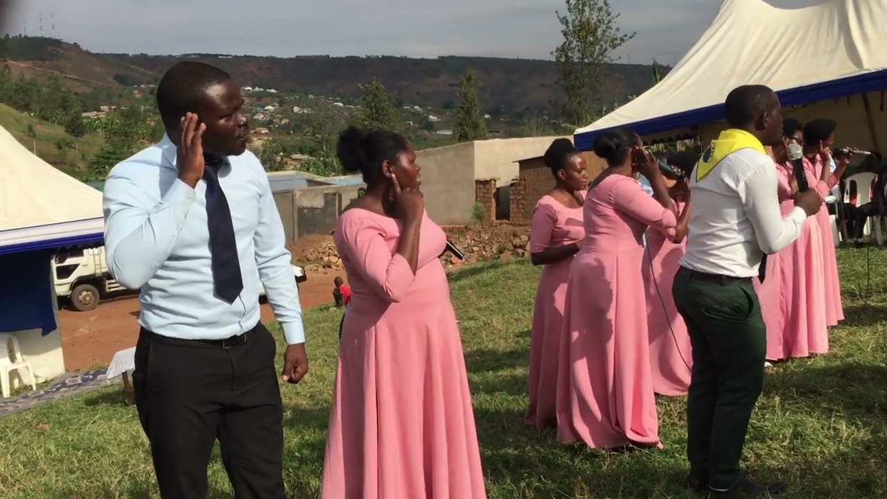 Ufite Amatwi niyumve  Guhamagara guheruka.