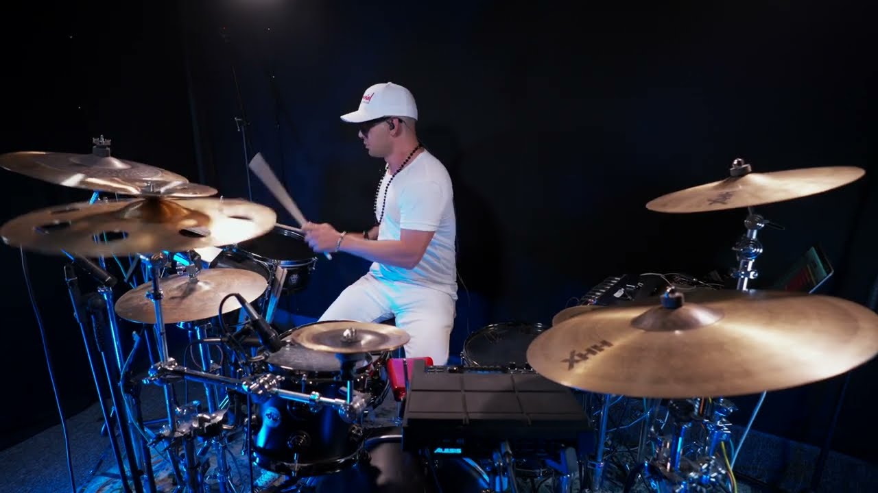 EVOLUTION- DANIEL RODRIGUEZ