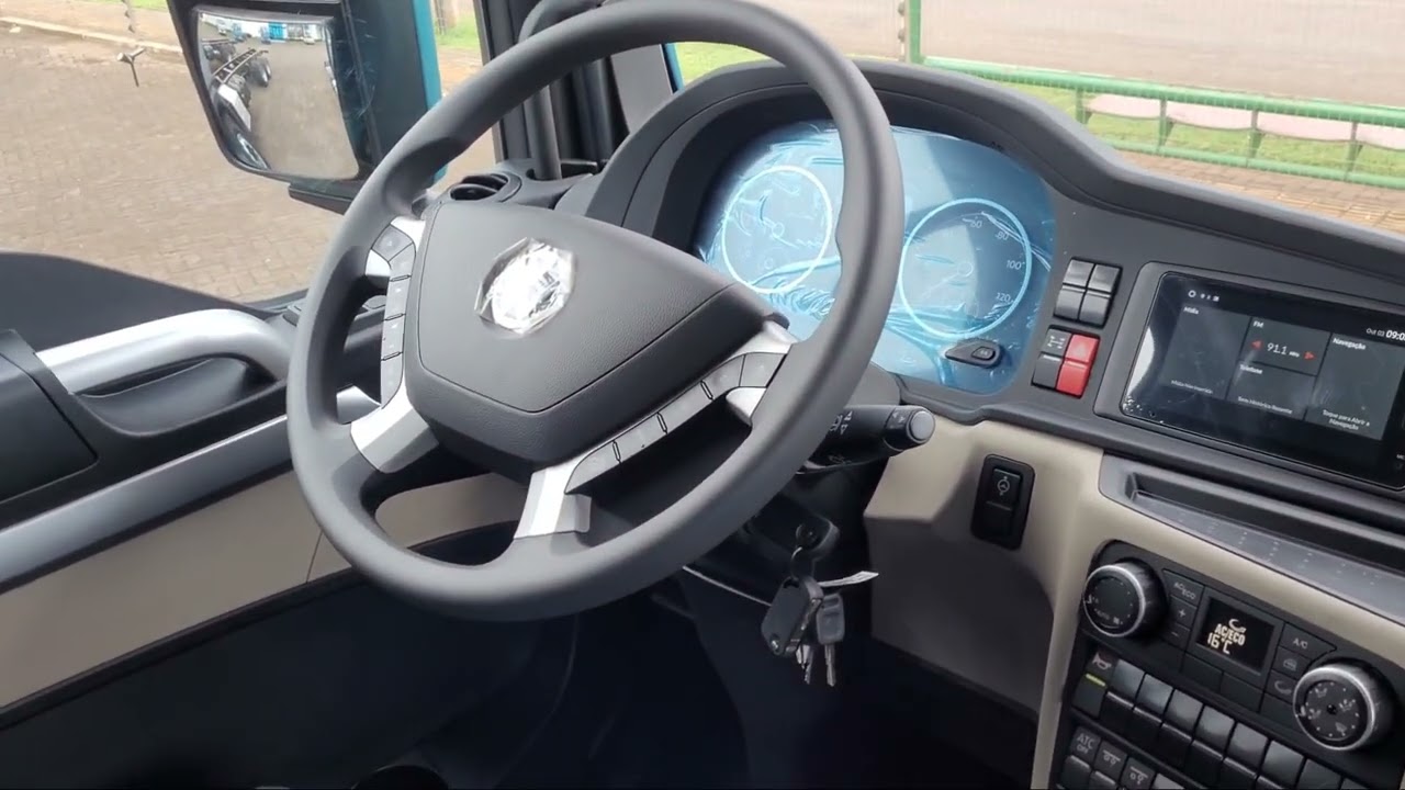 VOLKSWAGEN METEOR 28.480 - MOSTRANDO DENTRO DA GABINE